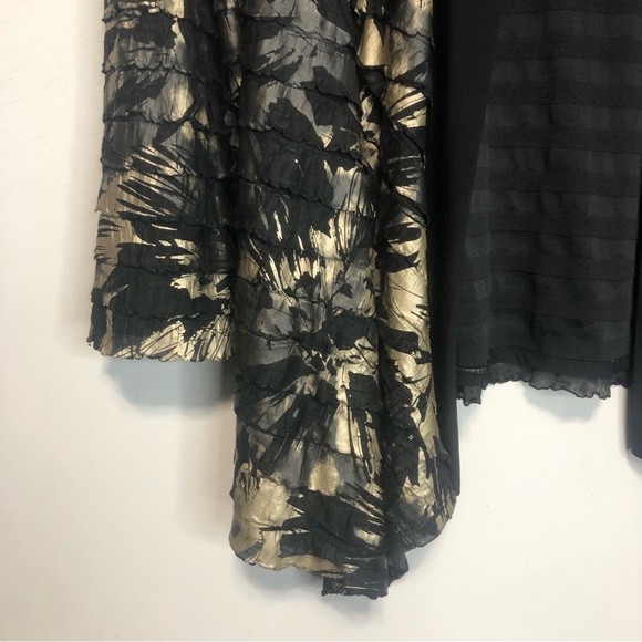 Frank Lyman Black & Gold Ruffle Open Front Cardigan, size 20 - Picture 3 of 11